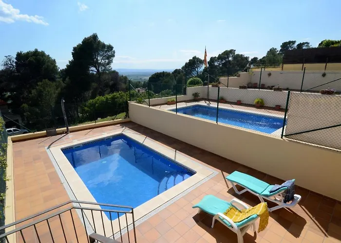 Montseny 3 - Piscina Privada Holiday home L'Estartit